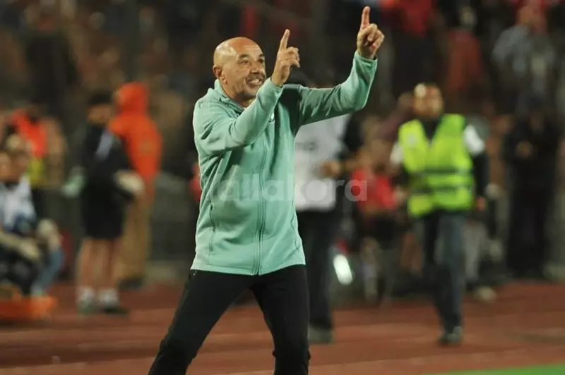 الزمالك: الفيفا يُبلغنا برفع إيقاف القيد في قضية باتشيكو الزمالك: الفيفا يُبلغنا برفع إيقاف القيد في قضية باتشيكو