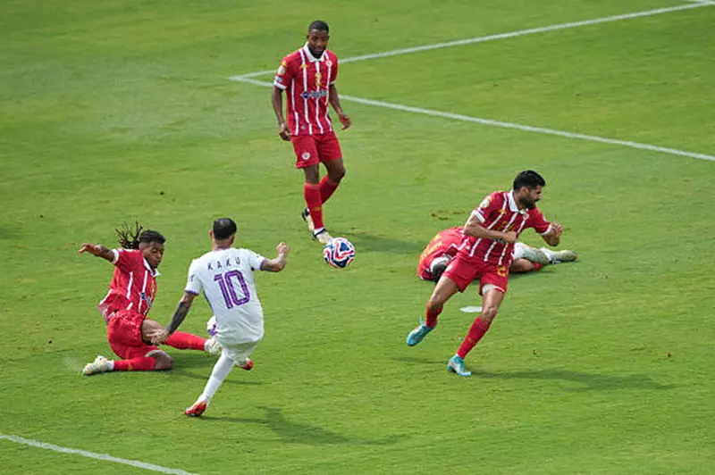 تخفيض 39% من الجوائز المالية: ضرائب كأس العالم للأندية تثير القلق لدى نادي العين تخفيض 39% من الجوائز المالية: ضرائب كأس العالم للأندية تثير القلق لدى نادي العين
