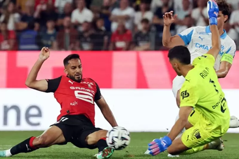 افتتاح الدوري الفرنسي: رين يتفوق على مارسيليا برباعية مثيرة افتتاح الدوري الفرنسي: رين يتفوق على مارسيليا برباعية مثيرة