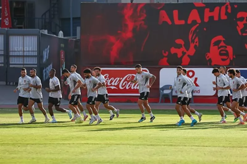 الأهلي يستأنف تدريباته استعدادا لمواجهة الاتحاد الأهلي يستأنف تدريباته استعدادا لمواجهة الاتحاد
