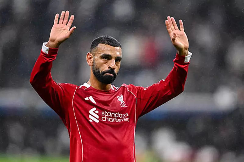 سلوت يوجه رسالة إلى محمد صلاح عن استبعاده من التشكيل سلوت يوجه رسالة إلى محمد صلاح عن استبعاده من التشكيل